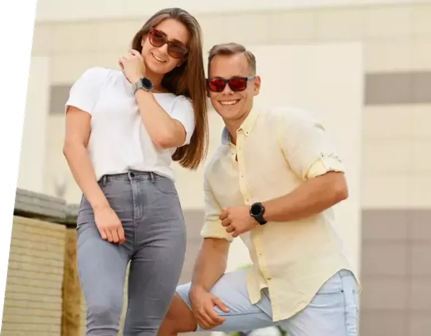 Smartwatch męski Garett Sport Combat RT beżowy.jpg